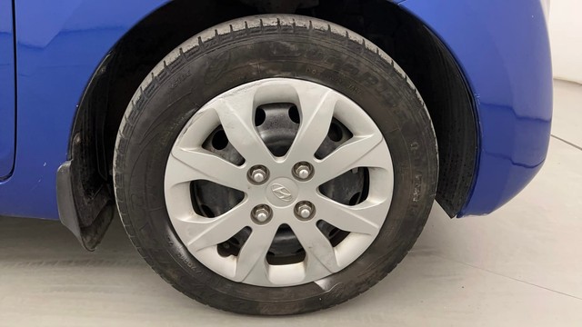 Second-hand 2014 Hyundai EON Sportz for sale in Pune-17