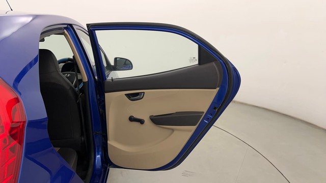 Second-hand 2014 Hyundai EON Sportz for sale in Pune-29