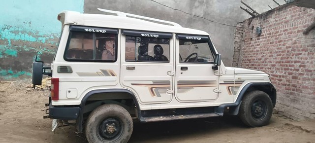 Second-hand 2013 Mahindra Bolero DI NON AC BS III SILVER for sale in Hardoi-0
