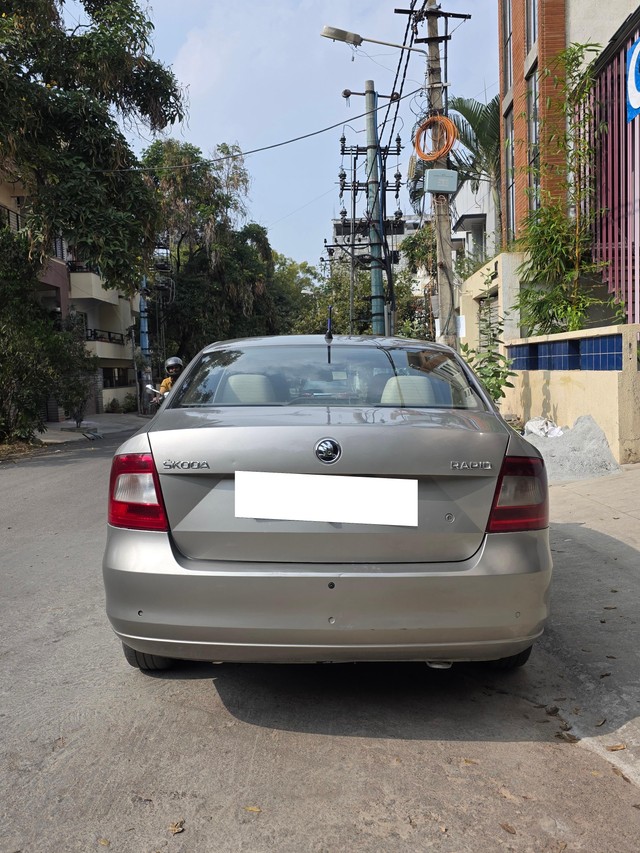 Second-hand 2016 Skoda Rapid 1.5 TDI AT Style Plus for sale in Bangalore-2