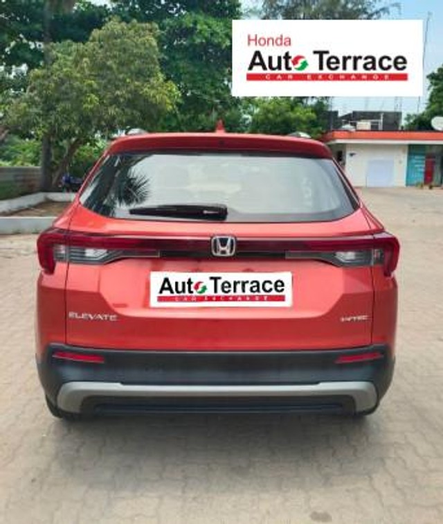 Second-hand 2023 Honda Elevate ZX Non RF for sale in Chennai-3