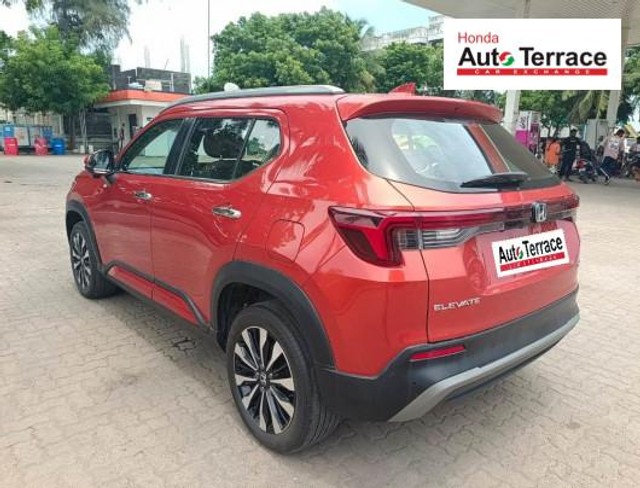 Second-hand 2023 Honda Elevate ZX Non RF for sale in Chennai-4