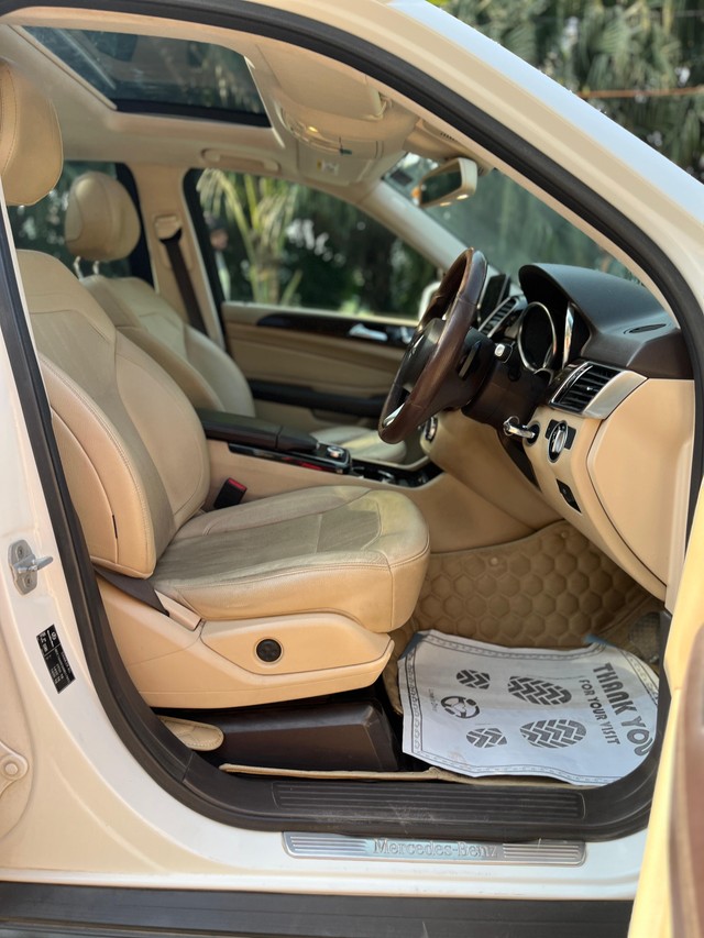 Second-hand 2018 Mercedes-Benz GLE 250d for sale in Mumbai-11