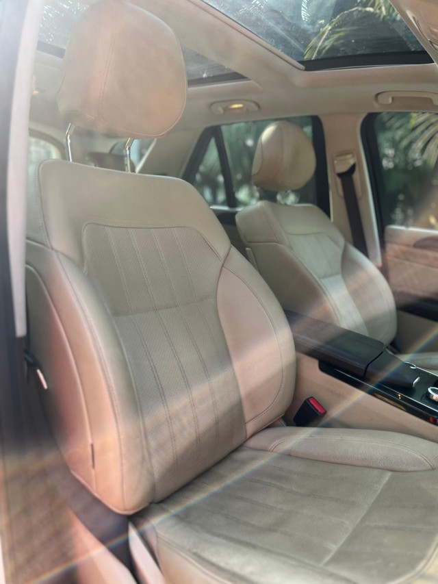 Second-hand 2018 Mercedes-Benz GLE 250d for sale in Mumbai-9