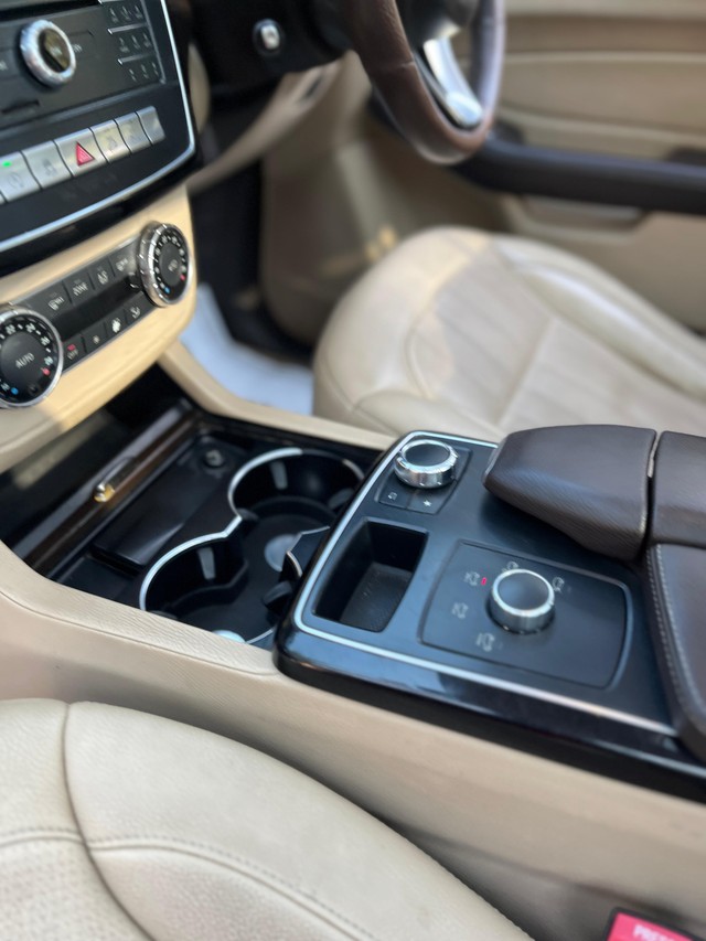 Second-hand 2018 Mercedes-Benz GLE 250d for sale in Mumbai-32