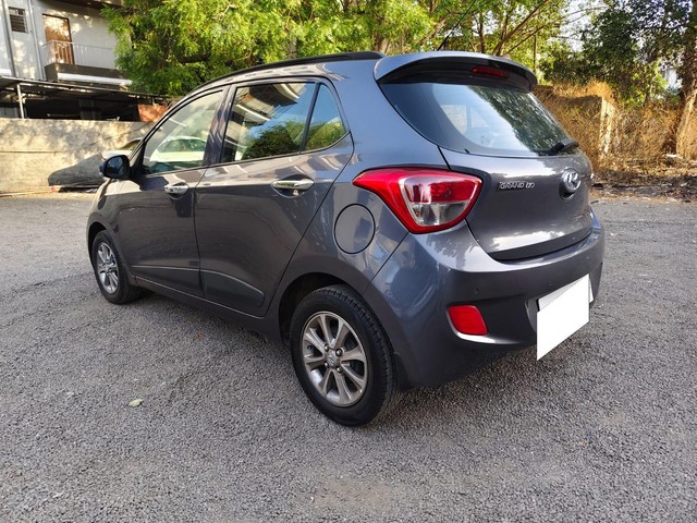 Second-hand 2016 Hyundai Grand i10 Asta Option AT for sale in Nashik-4