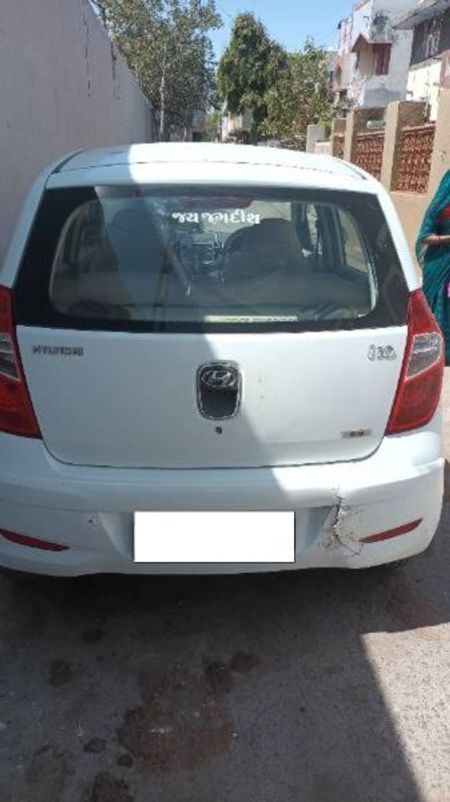 Second-hand 2012 Hyundai i10 Era for sale in Surendranagar-1