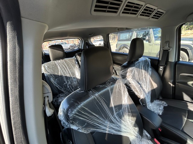 Second-hand 2022 Maruti XL6 Alpha AT for sale in New Delhi-8