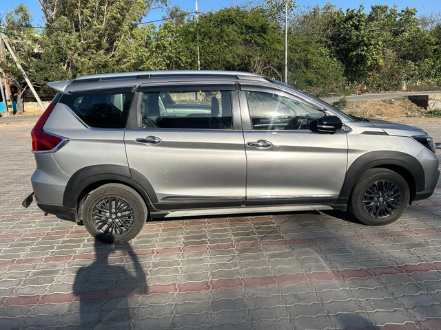Second-hand 2022 Maruti XL6 Alpha AT for sale in New Delhi-9