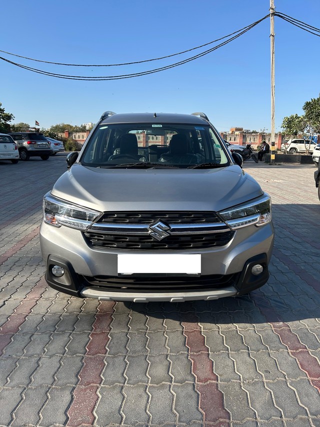 Second-hand 2022 Maruti XL6 Alpha AT for sale in New Delhi-3