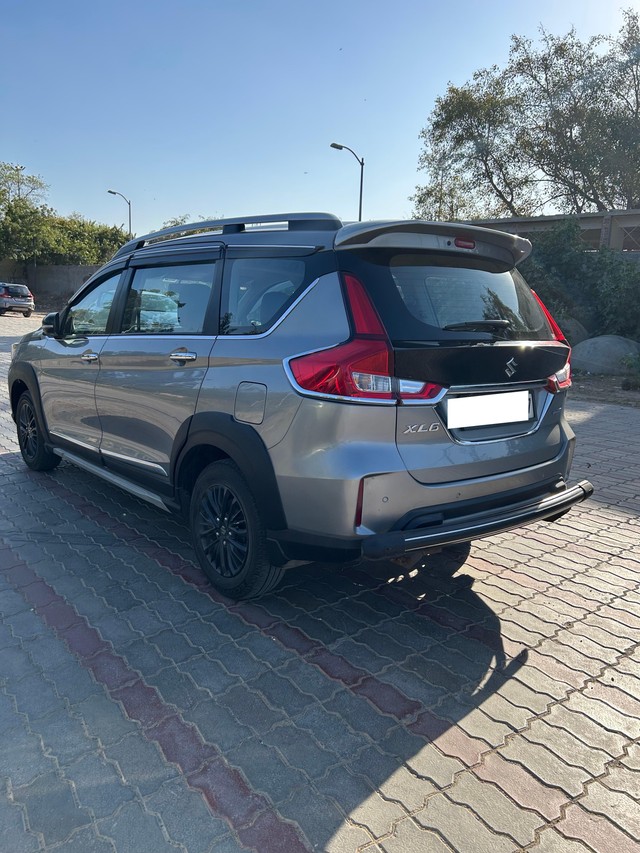 Second-hand 2022 Maruti XL6 Alpha AT for sale in New Delhi-7