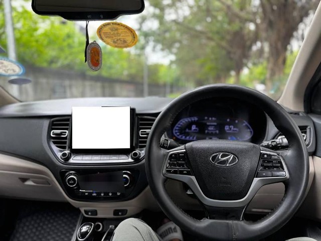 Second-hand 2021 Hyundai Verna SX Opt AT Diesel for sale in Gautam Buddha Nagar-4