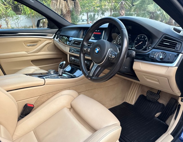 Second-hand 2017 BMW 5 Series 520d M Sport for sale in New Delhi-12