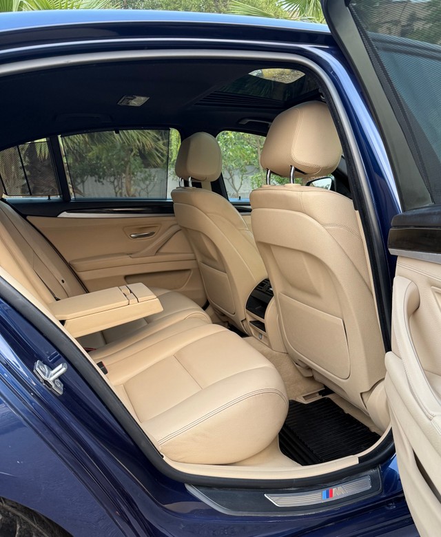 Second-hand 2017 BMW 5 Series 520d M Sport for sale in New Delhi-9