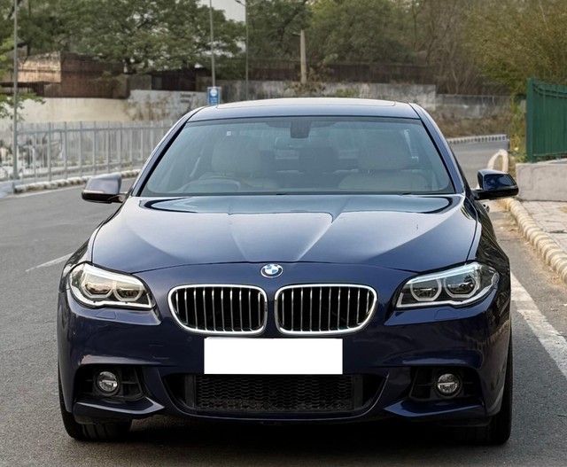 Second-hand 2017 BMW 5 Series 520d M Sport for sale in New Delhi-4