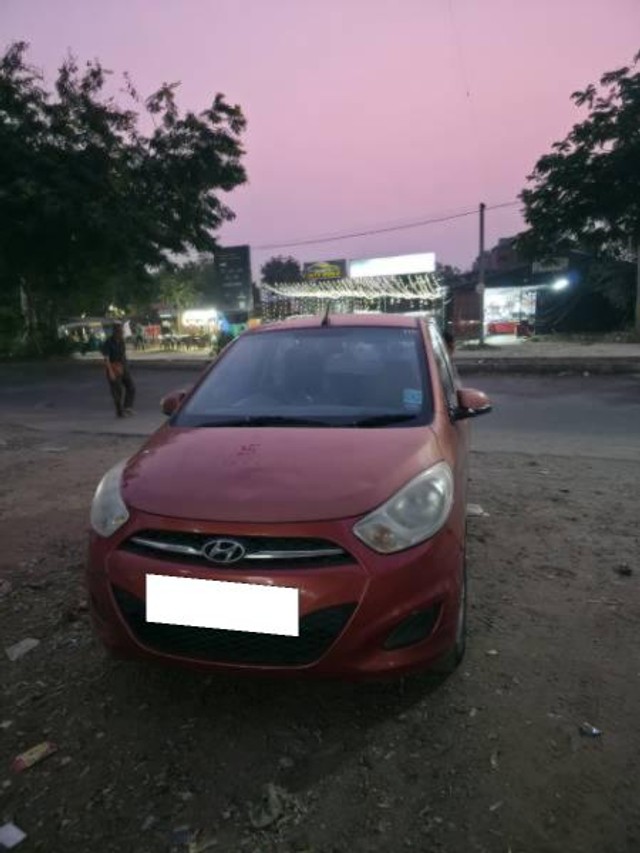 Second-hand 2011 Hyundai i10 Magna for sale in Gandhinagar-0