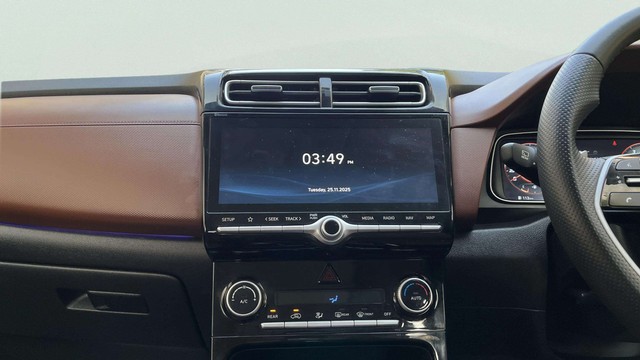 Second-hand 2021 Hyundai Alcazar Platinum (O) AT for sale in Gurgaon-13