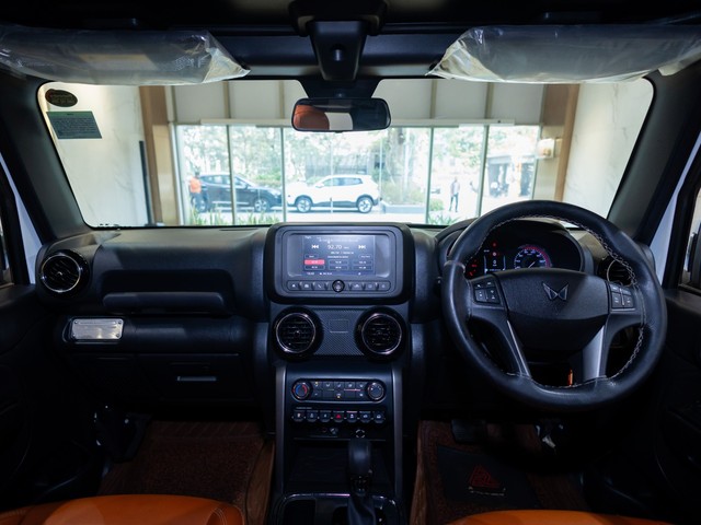 Second-hand 2023 Mahindra Thar LX Hard Top AT for sale in Kolkata-17