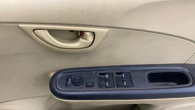 Second-hand 2017 Honda Amaze S i-VTEC for sale in Noida-10