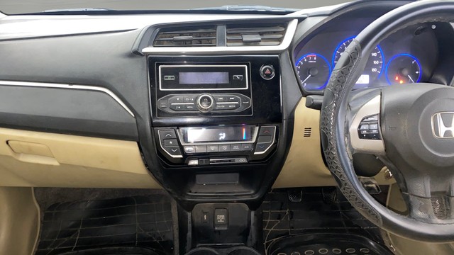 Second-hand 2017 Honda Amaze S i-VTEC for sale in Noida-1