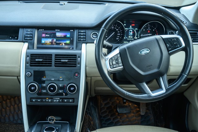 Second-hand 2019 Land Rover Discovery Sport TD4 HSE 7S for sale in Mumbai-8