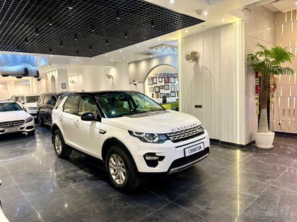 Second-hand 2018 Land Rover Discovery Sport TD4 HSE 7S for sale in New Delhi