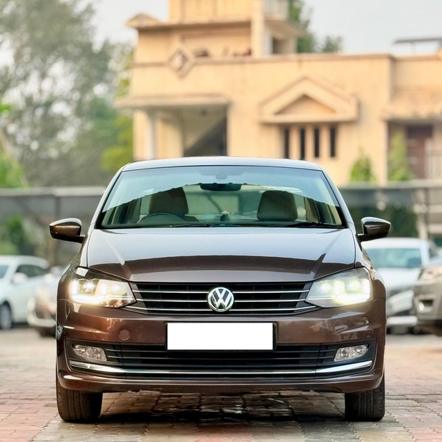 Second-hand 2017 Volkswagen Vento 1.2 TSI Highline Plus AT for sale in Surat-10