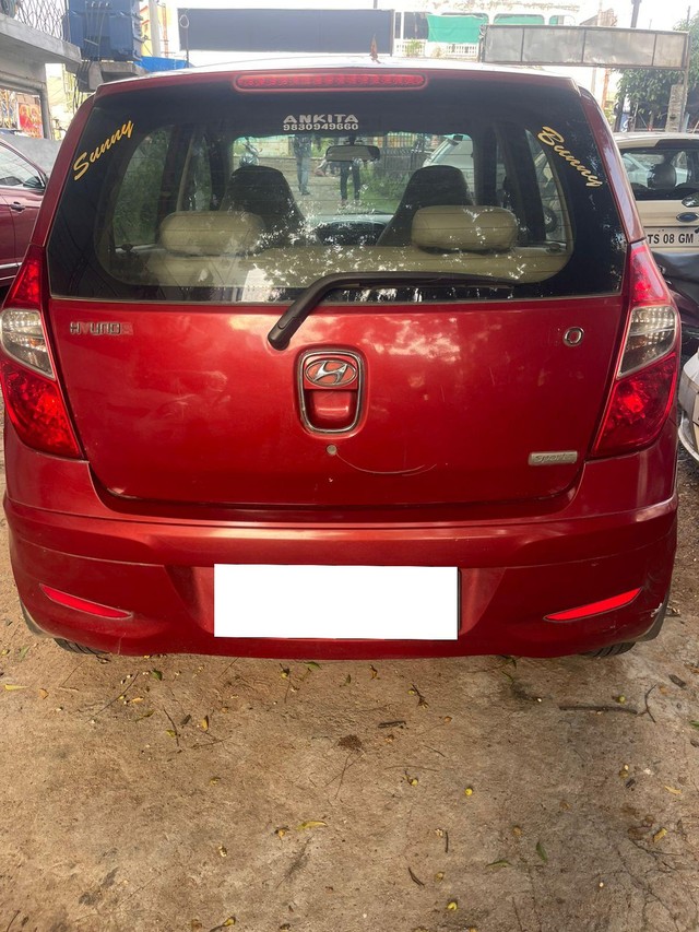 Second-hand 2013 Hyundai i10 Sportz for sale in Karimnagar-2