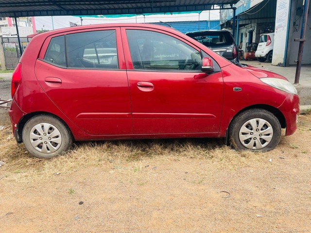 Second-hand 2013 Hyundai i10 Sportz for sale in Karimnagar-1