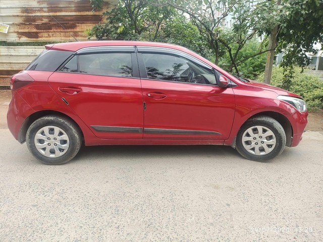 Second-hand 2019 Hyundai i20 Petrol Spotz for sale in Karimnagar-2