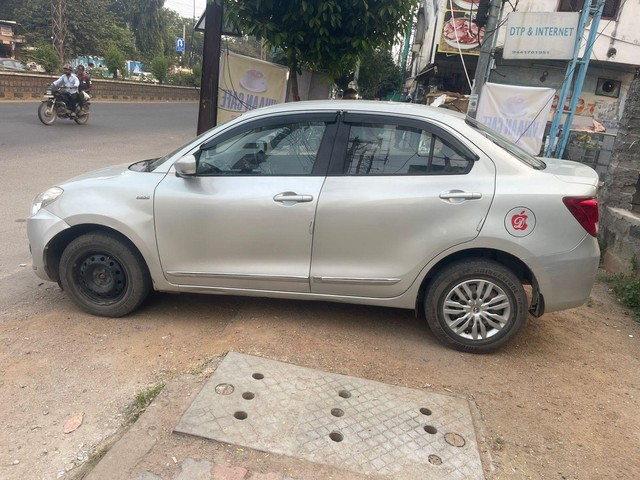 Second-hand 2018 Maruti Swift Dzire VDI for sale in Karimnagar-5
