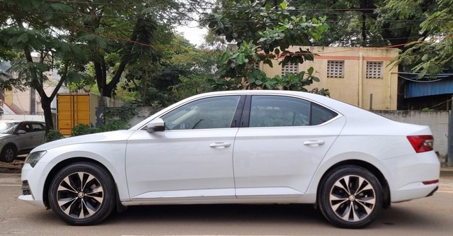 Second-hand 2021 Skoda Superb Laurin & klement BSVI for sale in Chennai-3