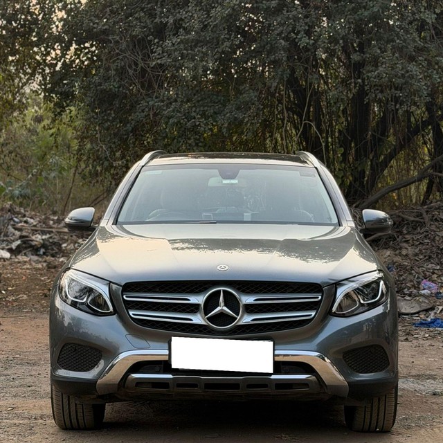 Second-hand 2019 Mercedes-Benz GLC 220d 4MATIC for sale in Mumbai-3