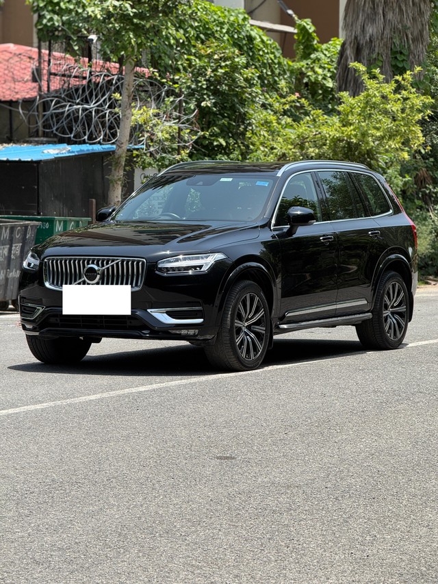 Second-hand 2022 Volvo XC90 B6 Inscription 7STR for sale in New Delhi-4