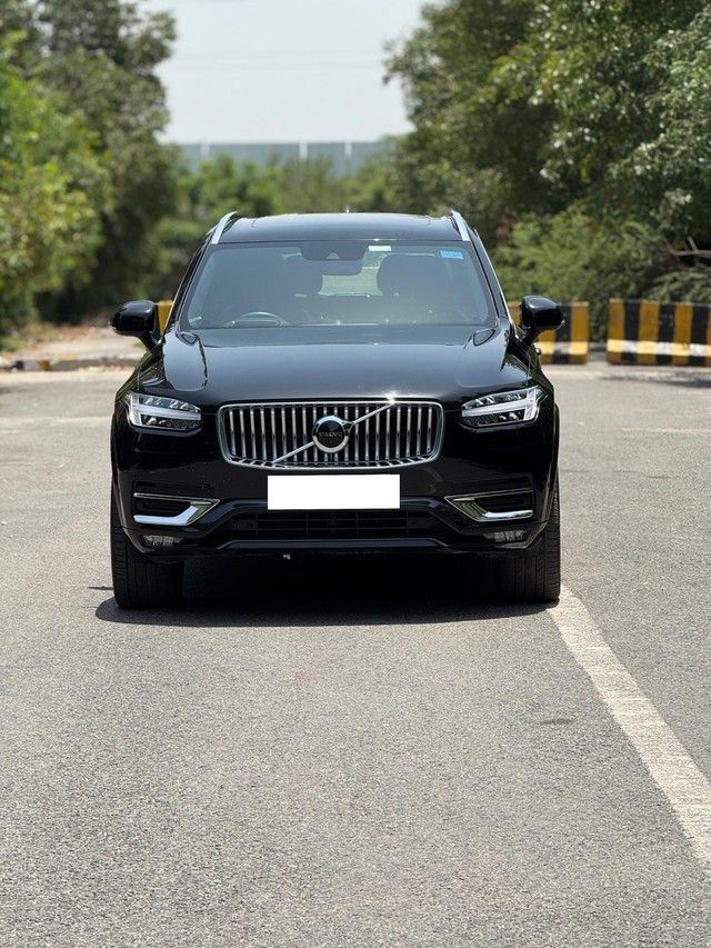 Second-hand 2022 Volvo XC90 B6 Inscription 7STR for sale in New Delhi-5