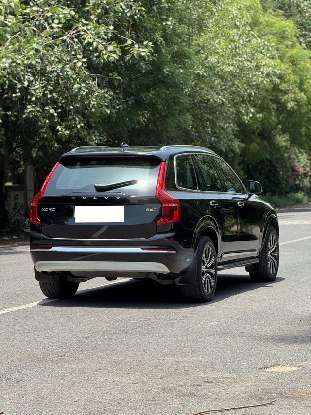 Second-hand 2022 Volvo XC90 B6 Inscription 7STR for sale in New Delhi-20