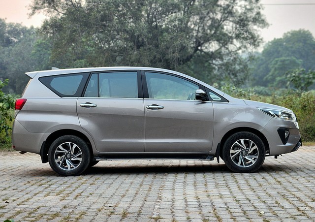 Toyota Innova Crysta 2.7 GX 8 STR Second-hand 2022 Toyota Innova Crysta 2.7 GX 8 STR for sale in New Delhi-2