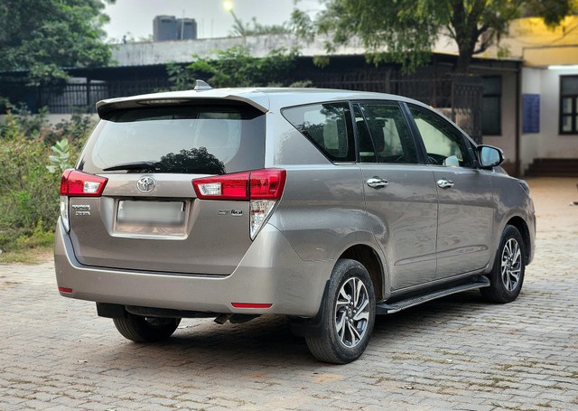 Toyota Innova Crysta 2.7 GX 8 STR Second-hand 2022 Toyota Innova Crysta 2.7 GX 8 STR for sale in New Delhi-14