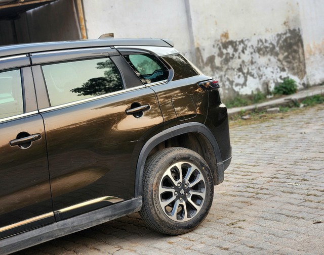 Second-hand 2022 Maruti Grand Vitara Zeta AT BSVI for sale in New Delhi-3