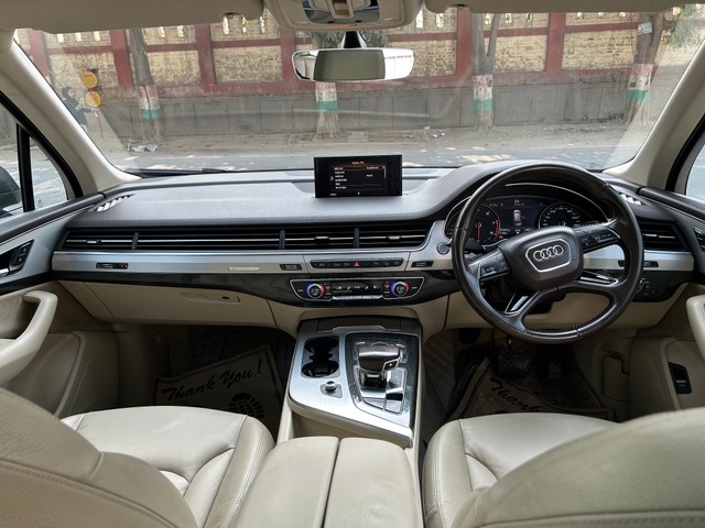 Second-hand 2019 Audi Q7 40 TFSI Quattro for sale in New Delhi-6