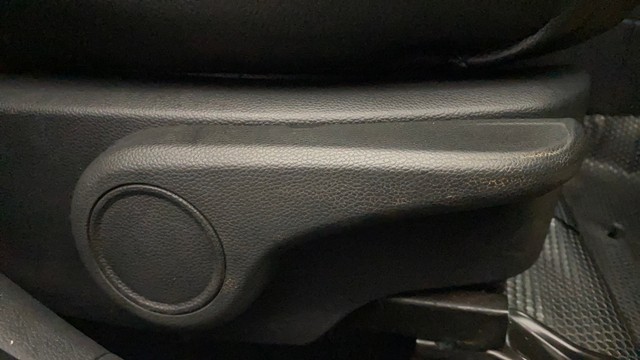 Hyundai Grand i10 Asta Second-hand 2013 Hyundai Grand i10 Asta for sale in Kochi-18