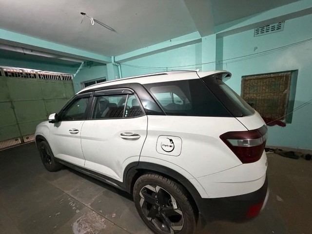 Second-hand 2023 Hyundai Alcazar Platinum 7-Seater for sale in Giridih-6
