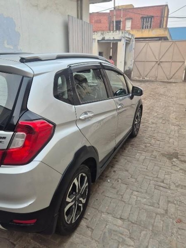Second-hand 2018 Honda WR-V i-DTEC VX for sale in Bhiwani-6