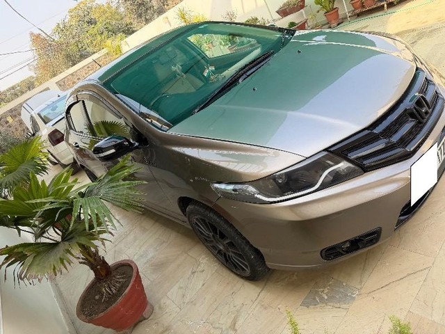 Second-hand 2012 Honda City V AT for sale in Rewa-10