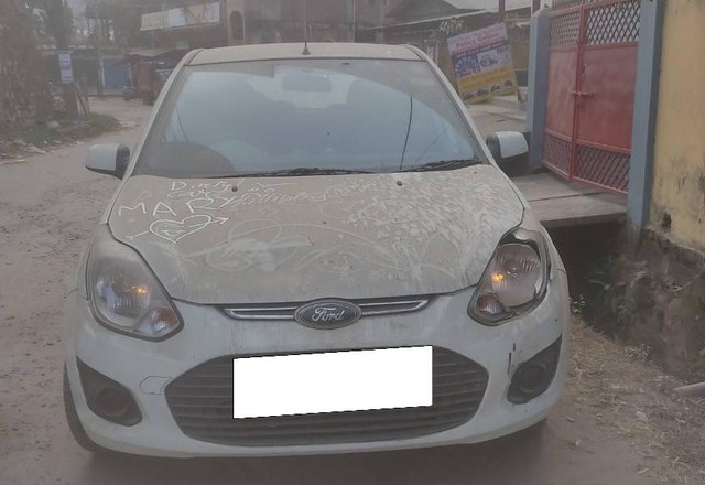 Second-hand 2013 Ford Figo Petrol EXI for sale in Kamrup-1