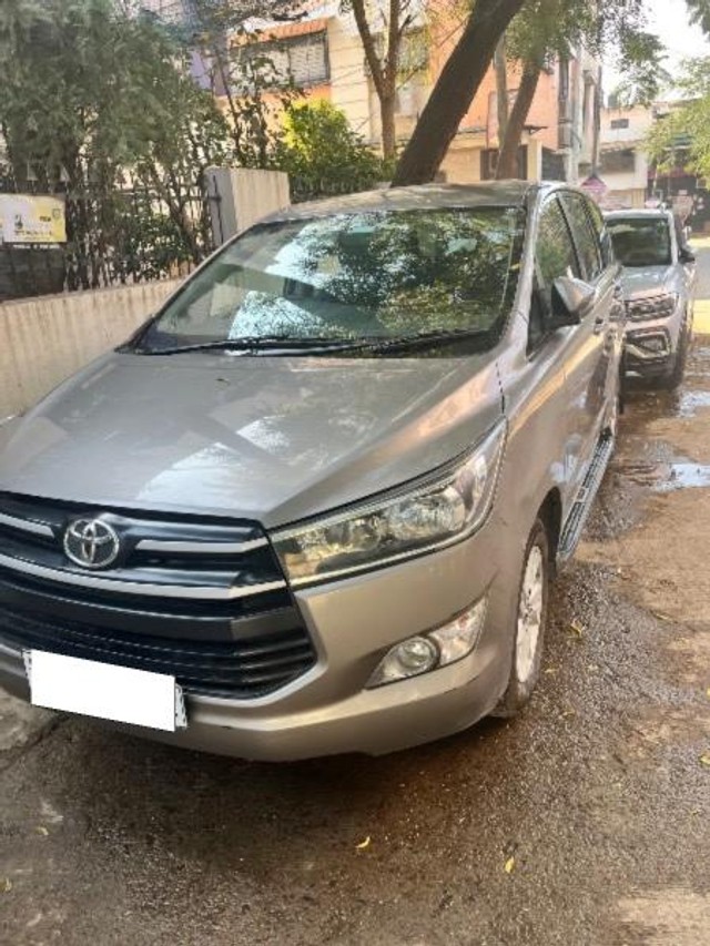 Second-hand 2018 Toyota Innova Crysta 2.4 G MT BSIV for sale in Latur-2
