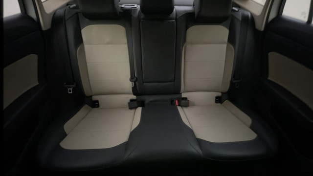 Second-hand 2022 Skoda Slavia 1.0 TSI Style AT BSVI for sale in Bangalore-36