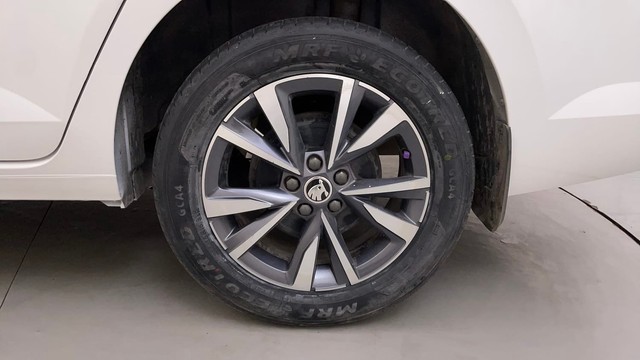 Second-hand 2022 Skoda Slavia 1.0 TSI Style AT BSVI for sale in Bangalore-19