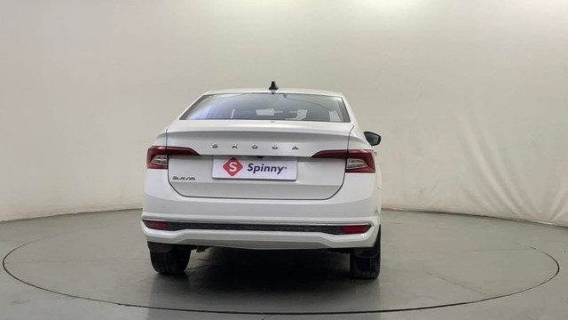Second-hand 2022 Skoda Slavia 1.0 TSI Style AT BSVI for sale in Bangalore-4
