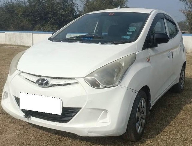 Second-hand 2012 Hyundai EON Magna Plus for sale in Nadia-2